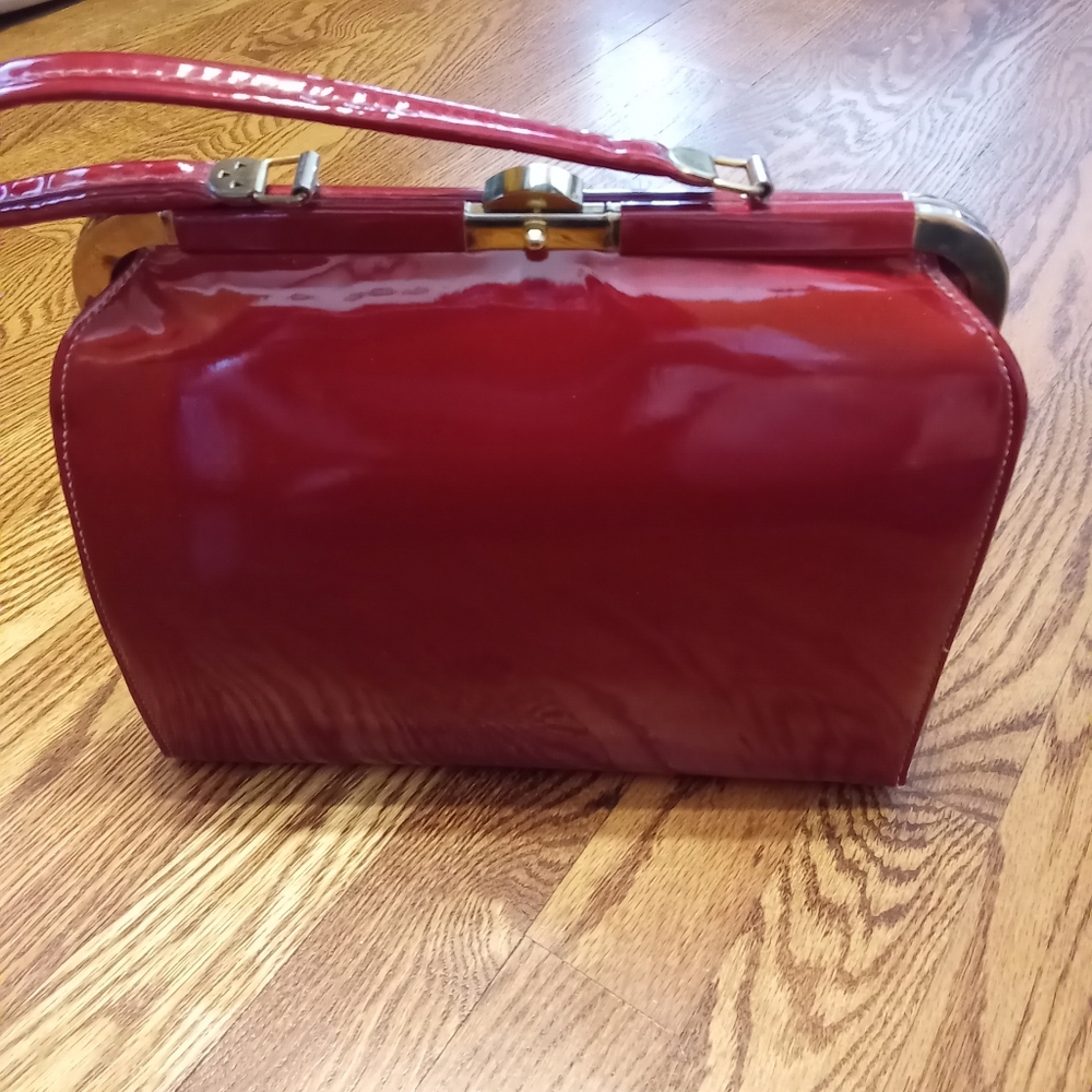 Vtg Red Patent Leather Pocketbook